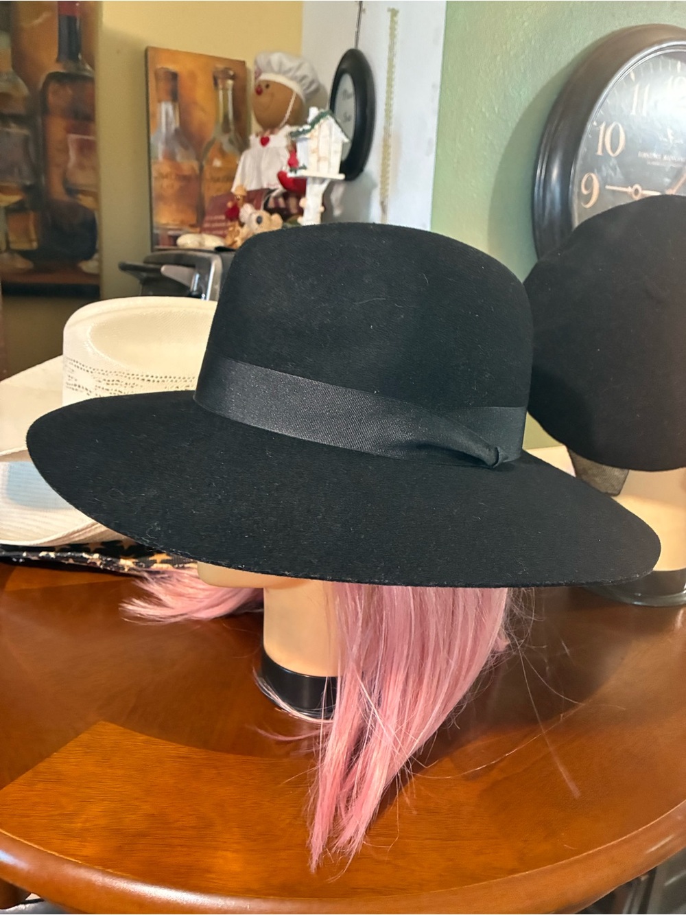 Stunning Black Wide-Brim Wool Felt Fedora Hat by Saks Fifth Avenue**
